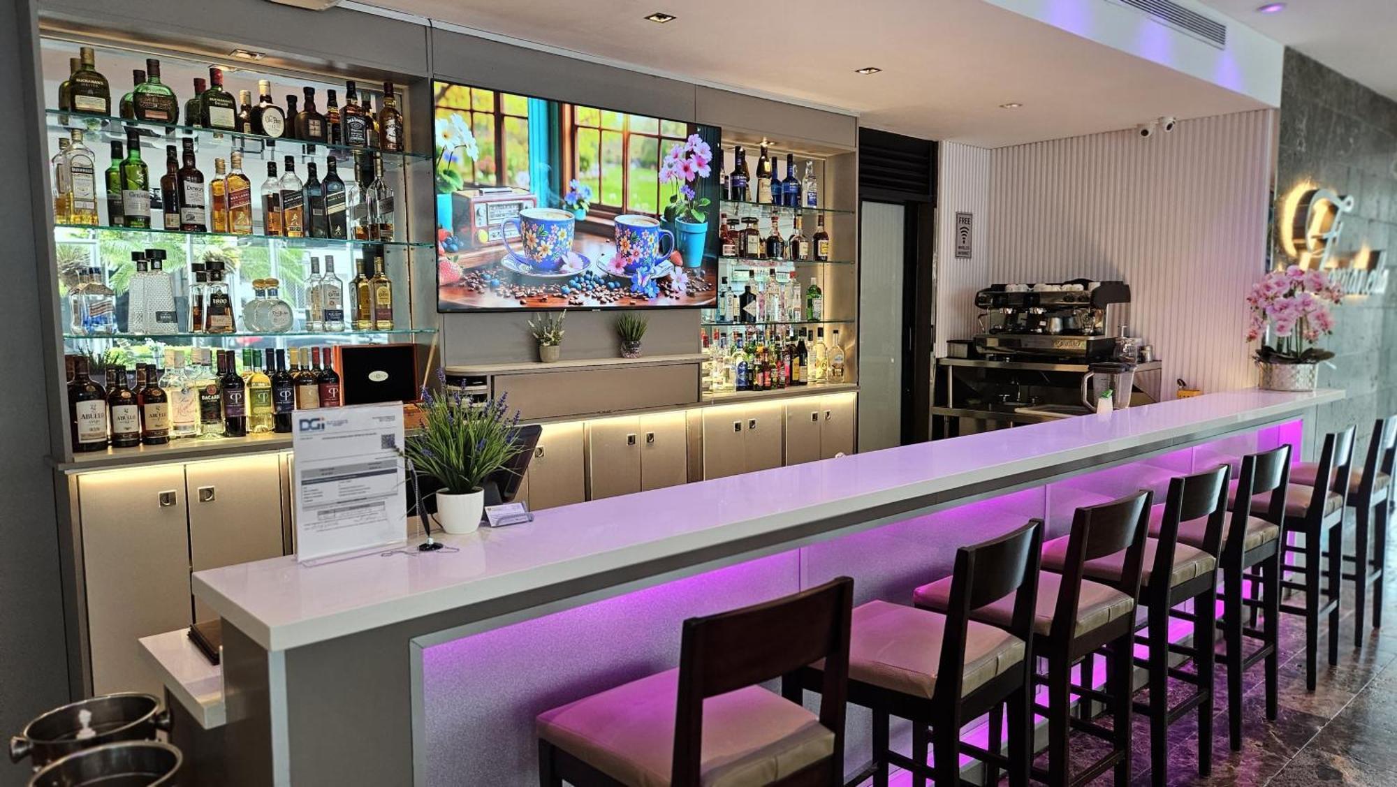 Hotel Ramada Plaza By Wyndham Punta Pacifica 4*