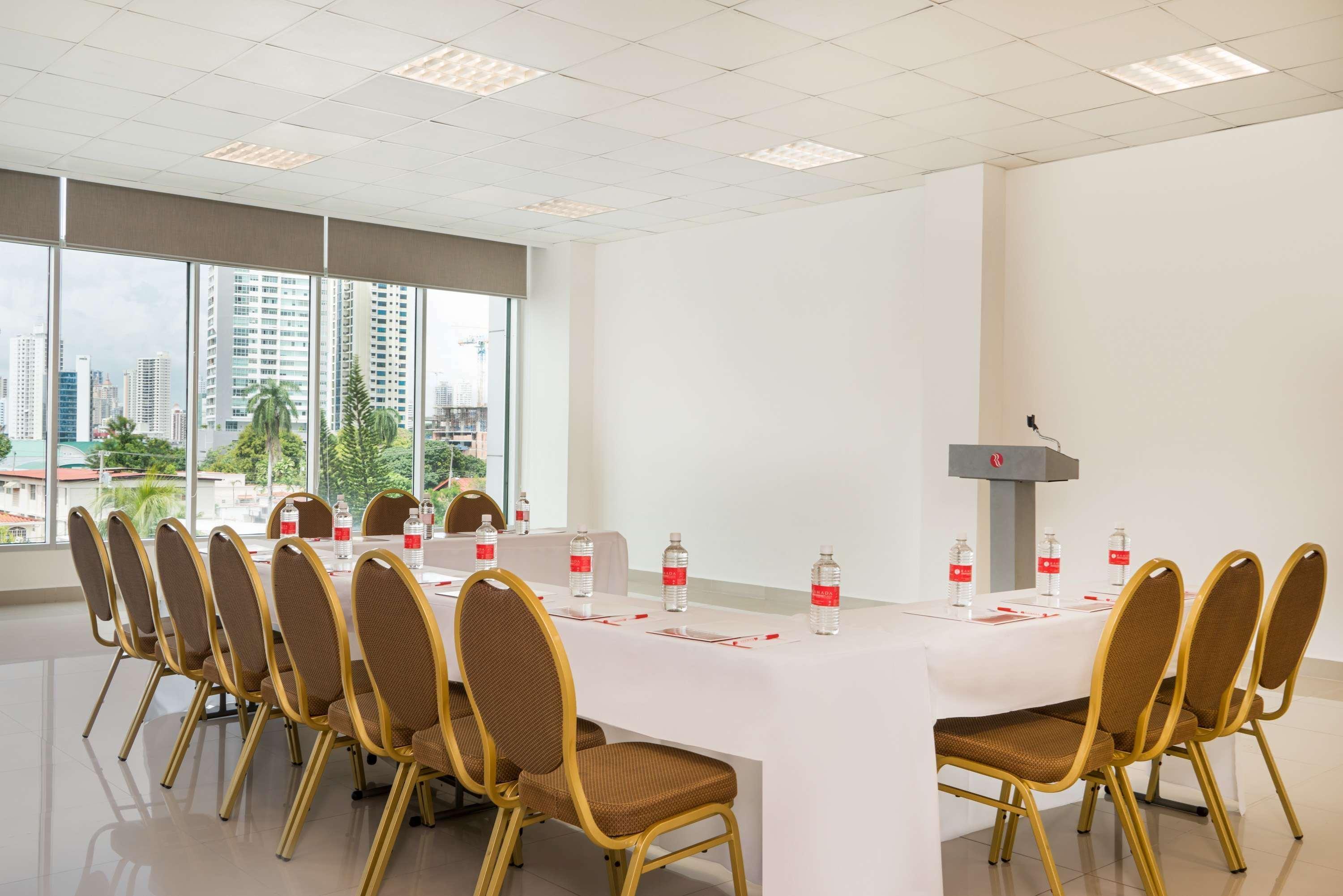 Ramada Plaza By Wyndham Punta Pacifica 4*