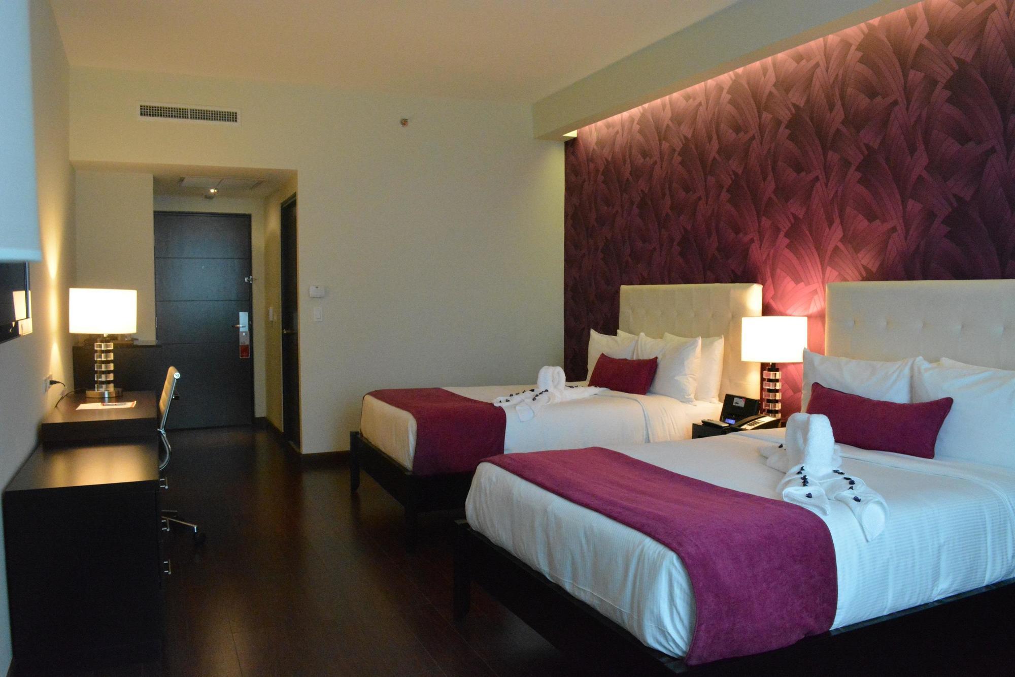 Ramada Plaza By Wyndham Punta Pacifica 4*